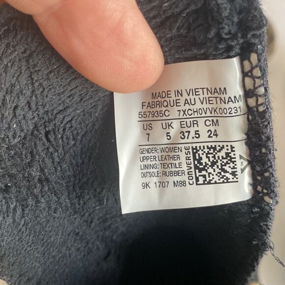 CONVERSE All Star Women’s Black Suede Leather Hi Tops Size 7 - Picture 3 of 8